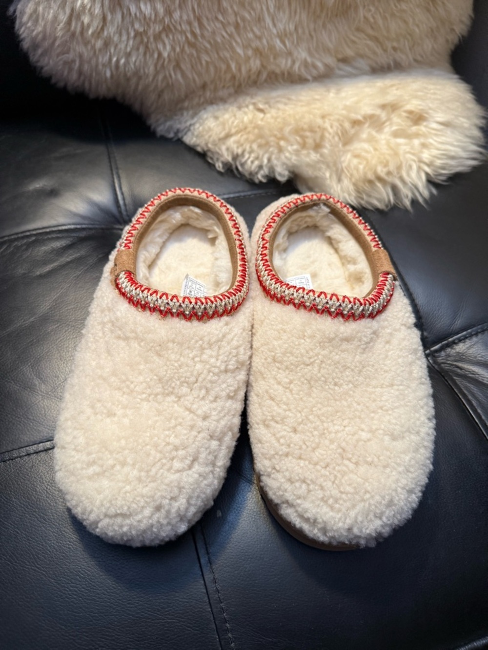NWT UGG Women’s Tasman Maxi Curly Slipper Natural Sz 7 - Picture 7 of 8